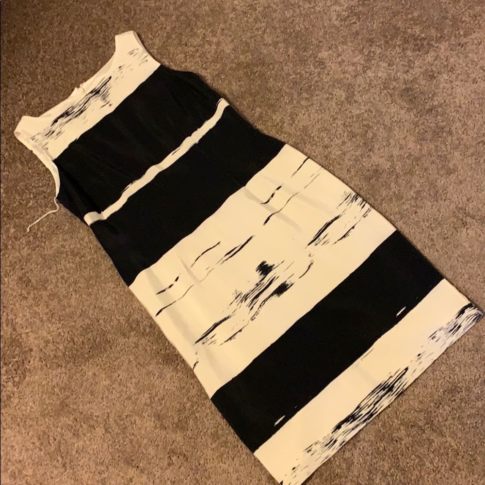 100% silk Maggy London dress